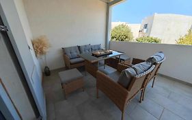 Mantalena'S House